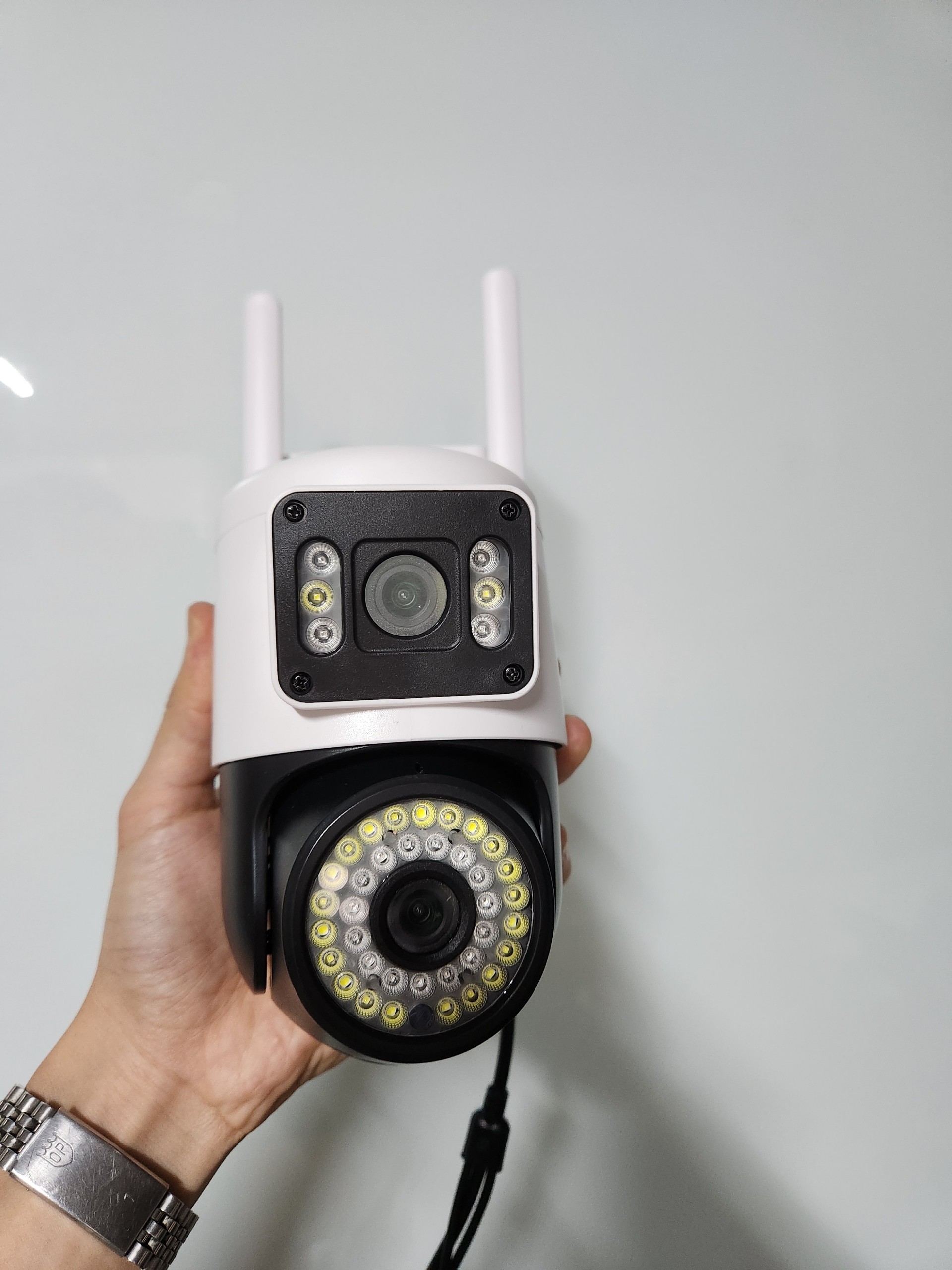 camera 2 mắt 36 leds